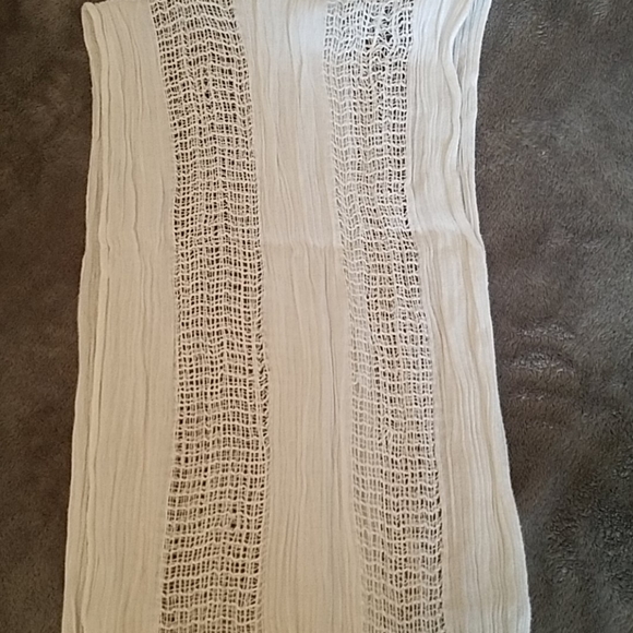 Scarf - Picture 2 of 3